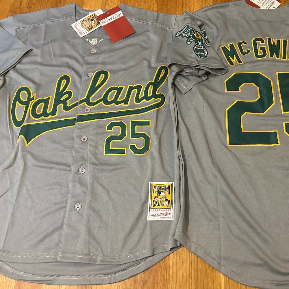 OAKLAND A's MARK McGWIRE Men's JERSEY Sz M,L,XL,2X,3X By Mitchell & Ness NWT - Picture 6 of 7